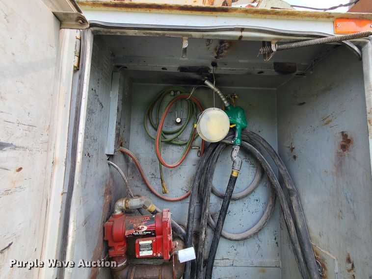 image for item L1295 2006 Chevrolet C4500  utility / service truck