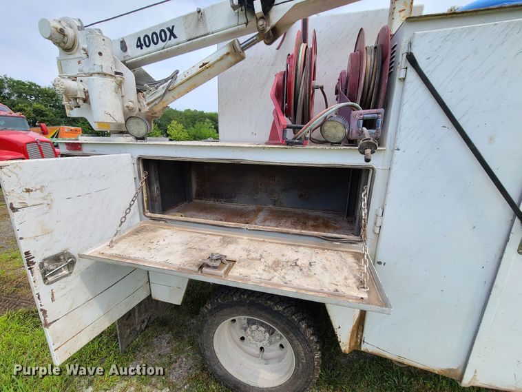 image for item L1295 2006 Chevrolet C4500  utility / service truck