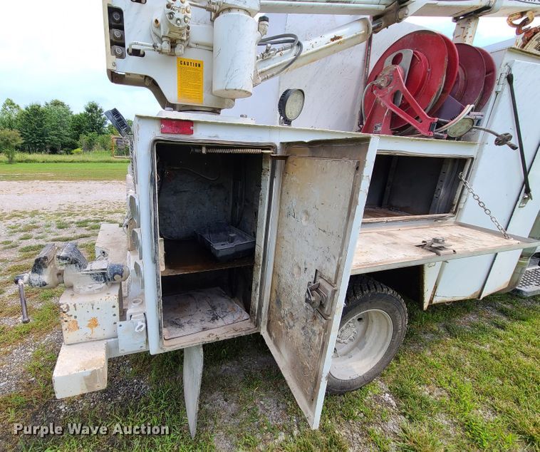 image for item L1295 2006 Chevrolet C4500  utility / service truck