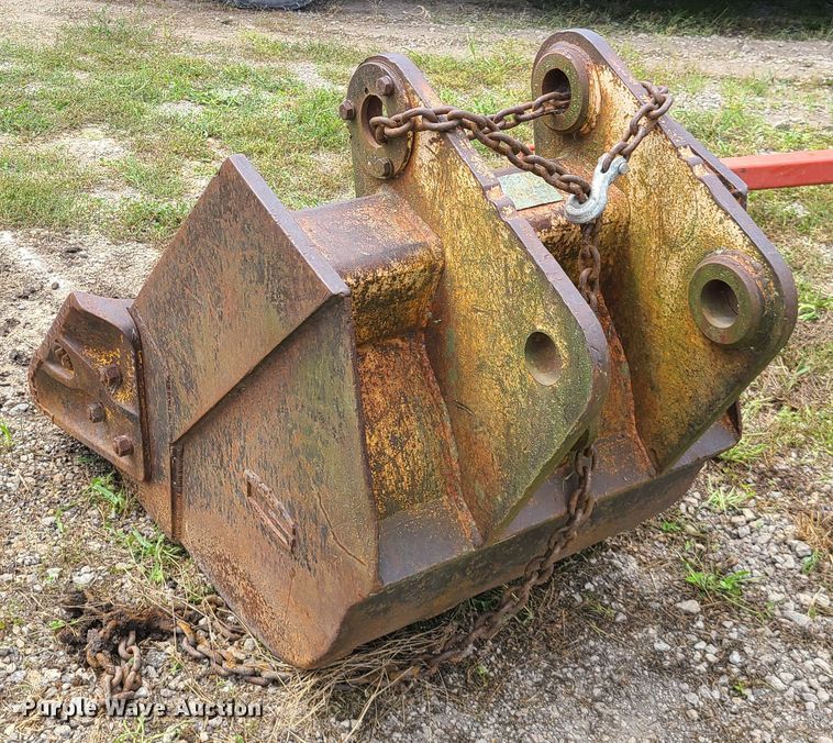 image for item L1299 Gannon  36"W excavator bucket