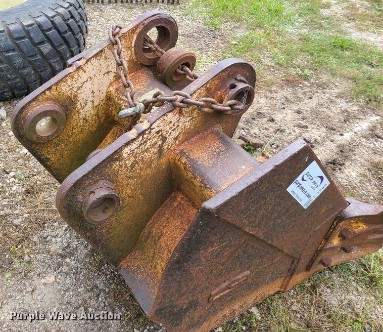 image for item L1299 Gannon  36"W excavator bucket