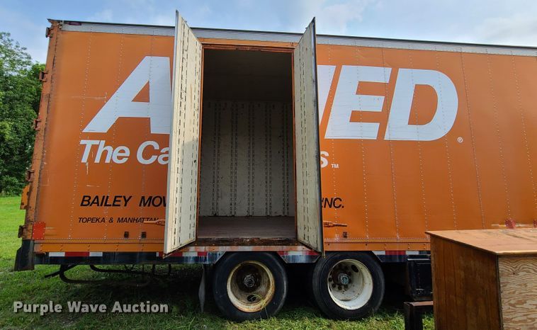 image for item L1304 1987 Kentucky  dry van trailer