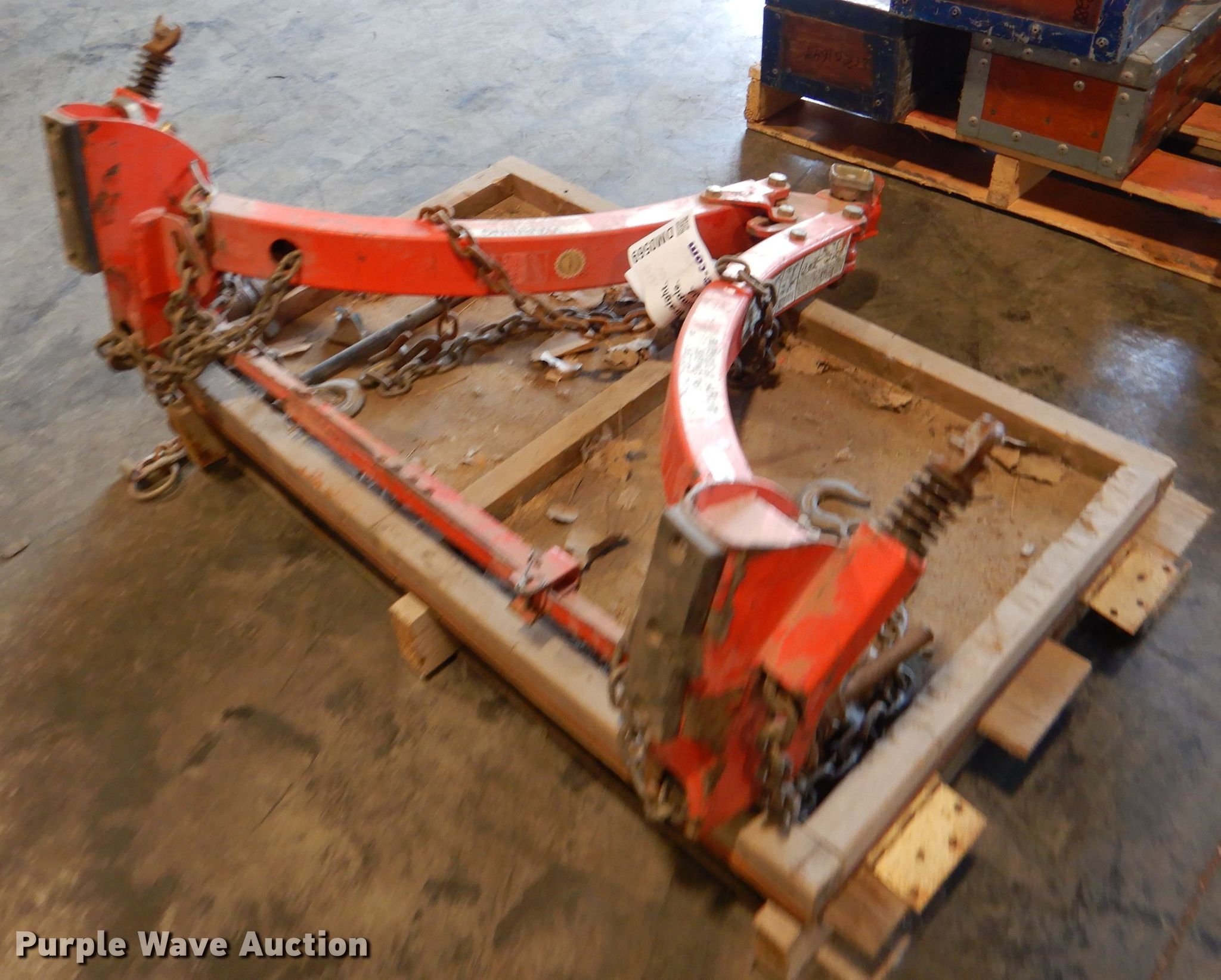 UHaul tow bar in Kansas City, MO Item DM0569 sold Purple Wave