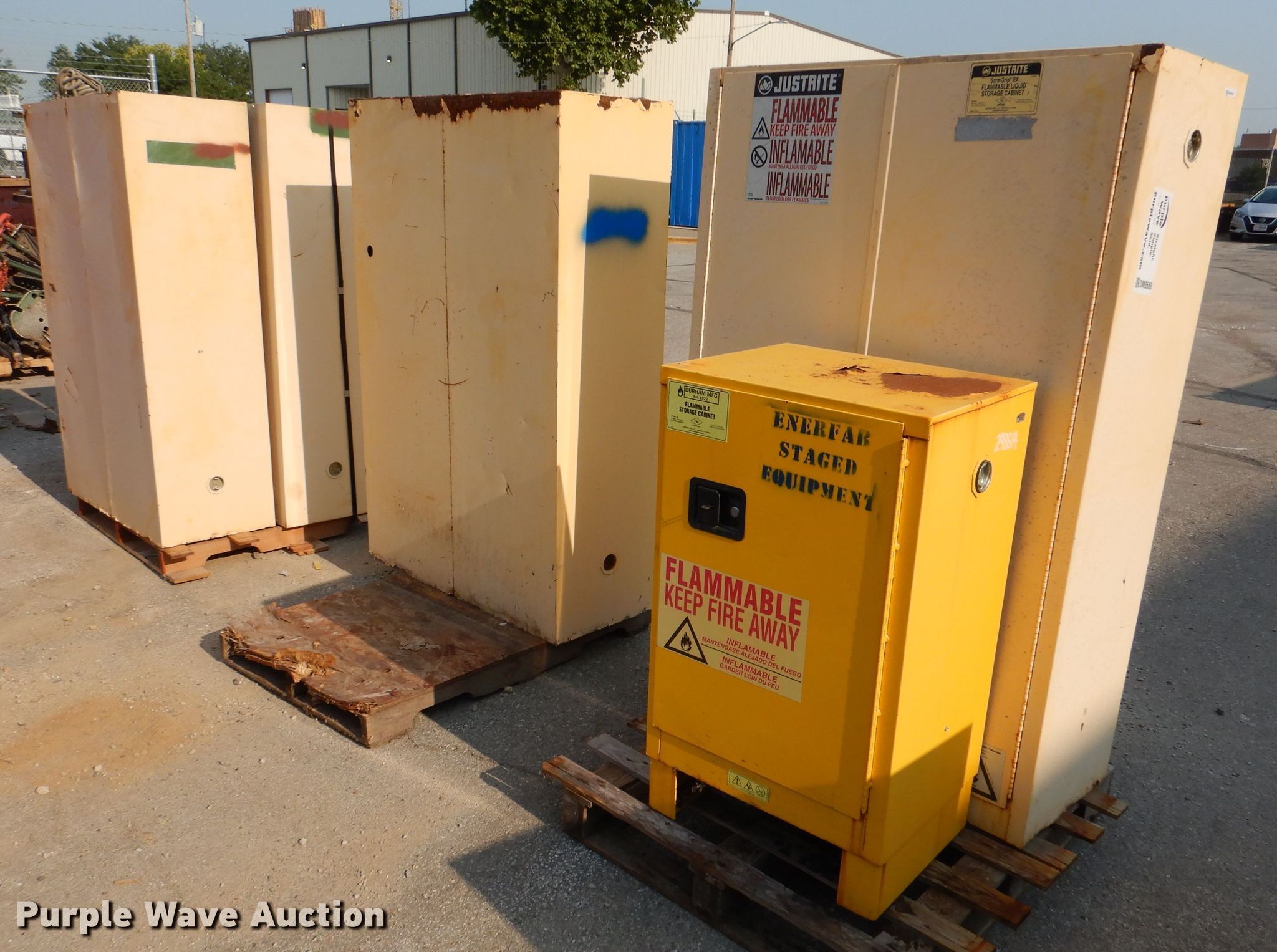 (5) Hazmat in Kansas City, MO Item DM0580 sold Purple Wave