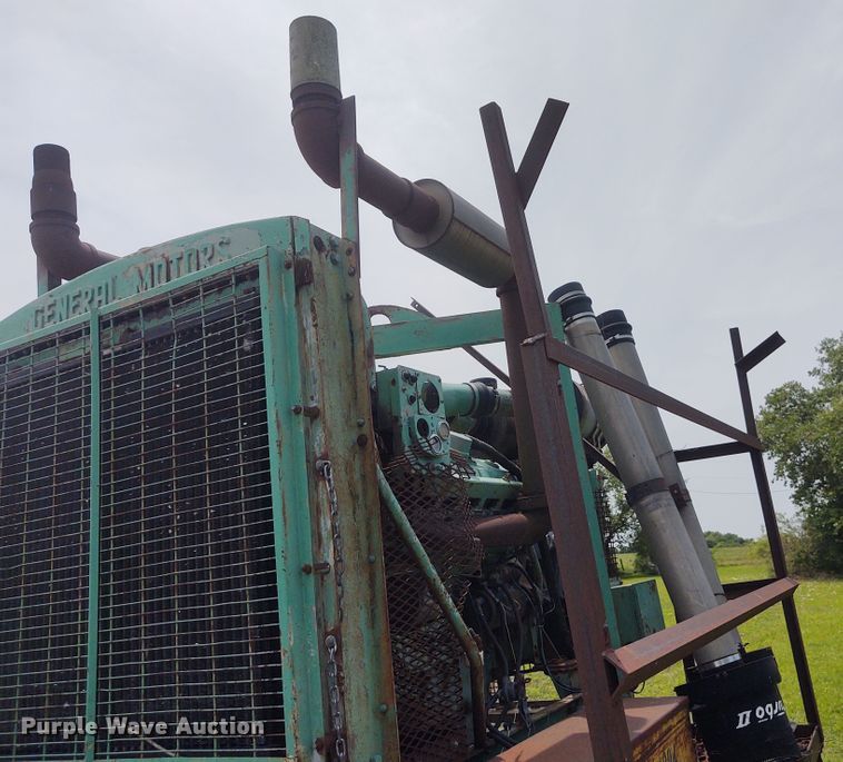 image for item BY9363 Detroit Diesel  twelve cylinder diesel engine