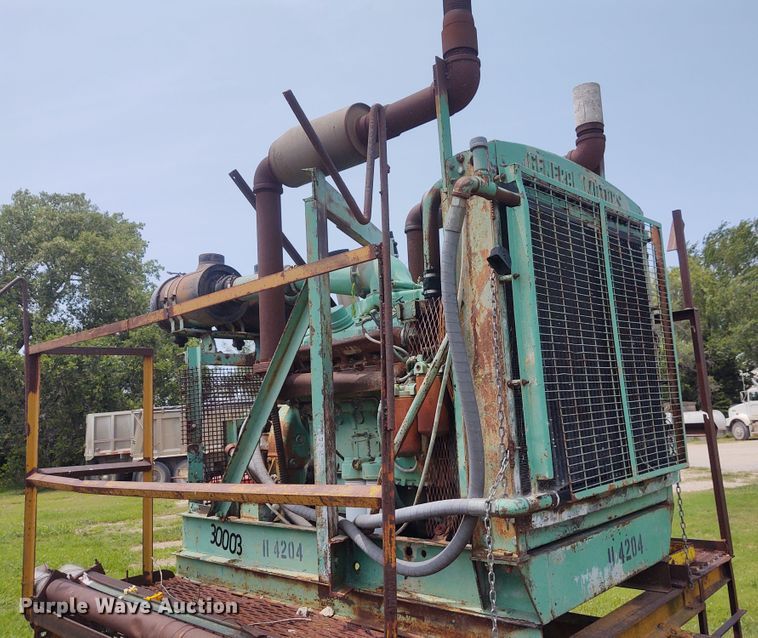 image for item BY9363 Detroit Diesel  twelve cylinder diesel engine