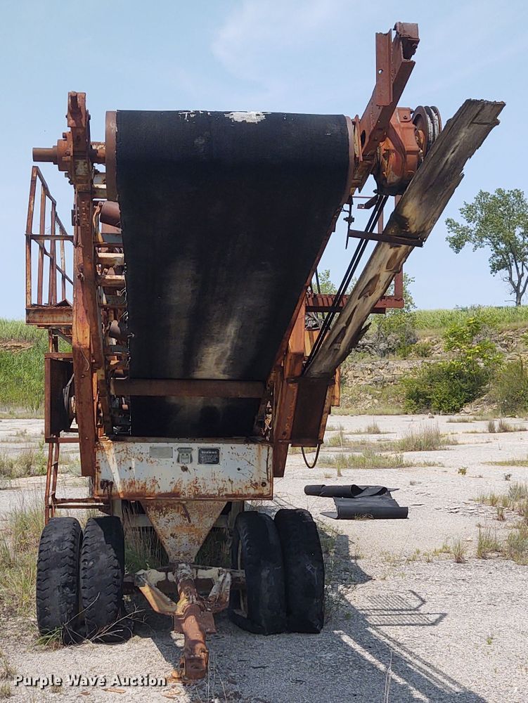 image for item BY9371 Cedarapids 4033  crushing plant