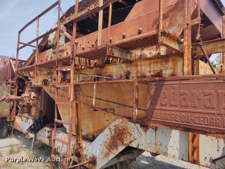 image for item BY9371 Cedarapids 4033  crushing plant