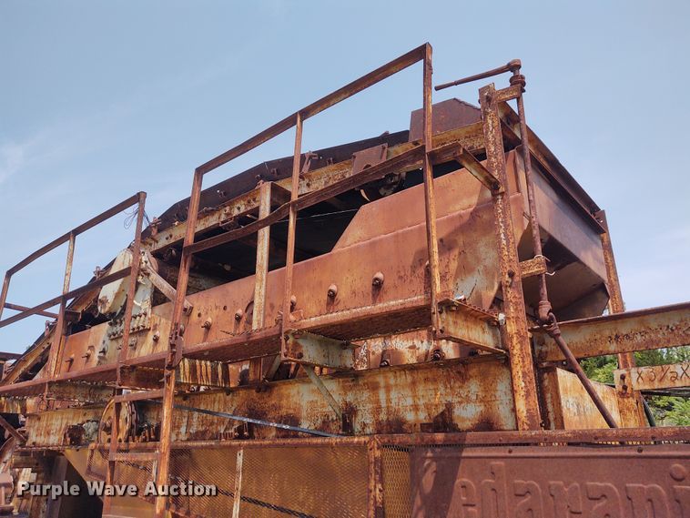 image for item BY9371 Cedarapids 4033  crushing plant