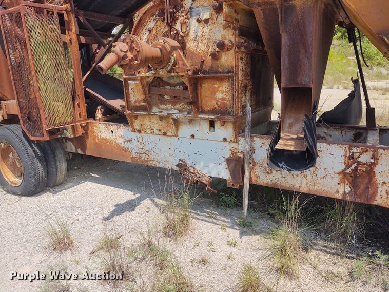 image for item BY9371 Cedarapids 4033  crushing plant