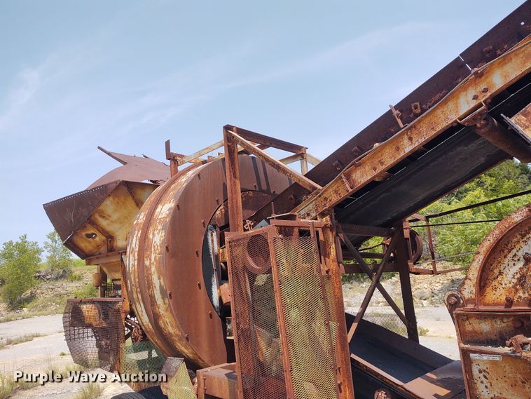 image for item BY9371 Cedarapids 4033  crushing plant