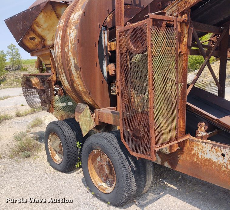 image for item BY9371 Cedarapids 4033  crushing plant