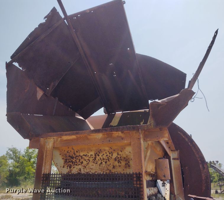 image for item BY9371 Cedarapids 4033  crushing plant