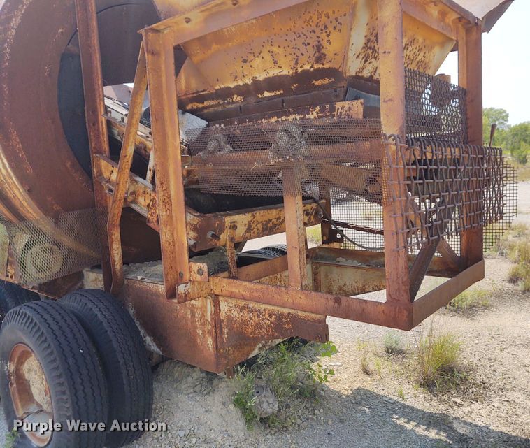 image for item BY9371 Cedarapids 4033  crushing plant