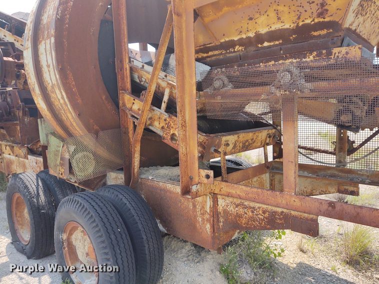 image for item BY9371 Cedarapids 4033  crushing plant