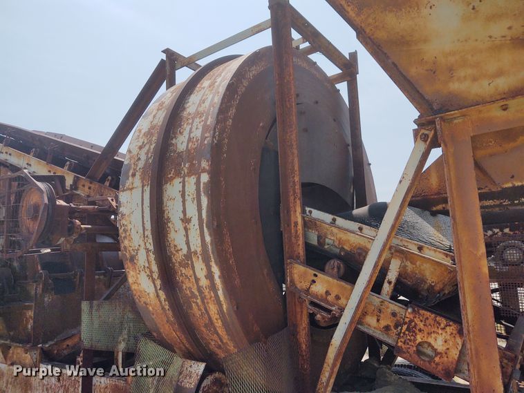 image for item BY9371 Cedarapids 4033  crushing plant