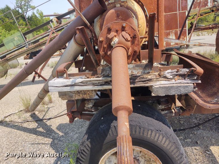 image for item BY9371 Cedarapids 4033  crushing plant