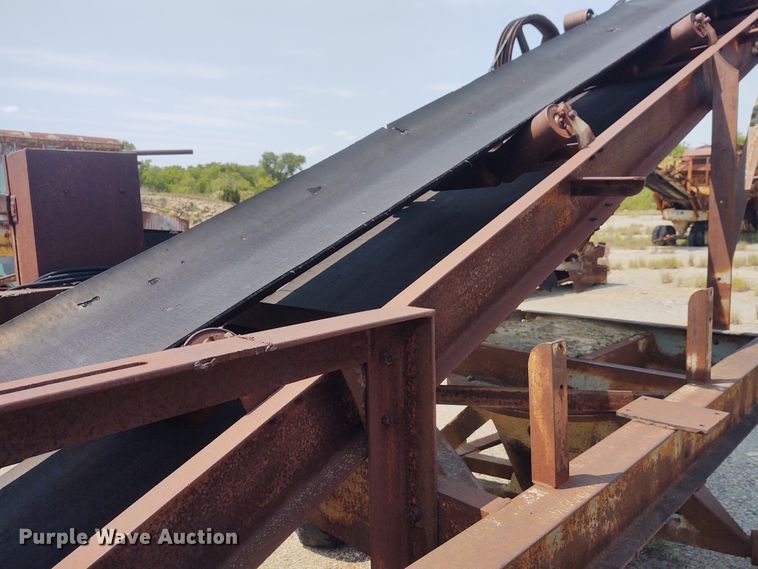 image for item BY9373 Sesco  stacking conveyor