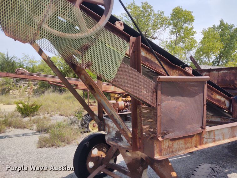 image for item BY9373 Sesco  stacking conveyor