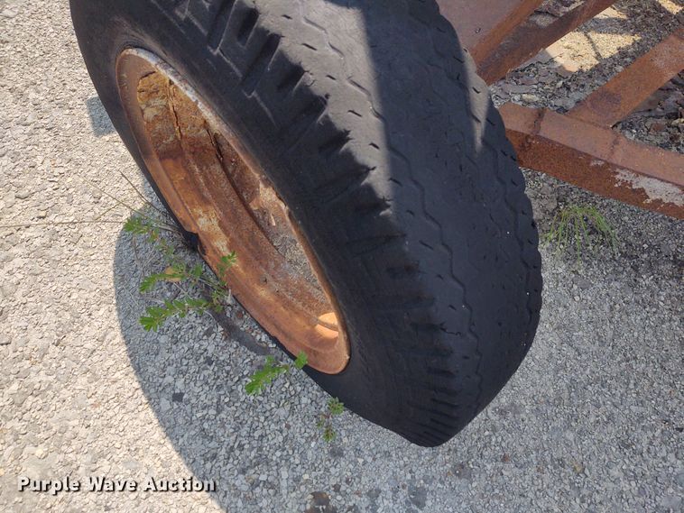 image for item BY9373 Sesco  stacking conveyor