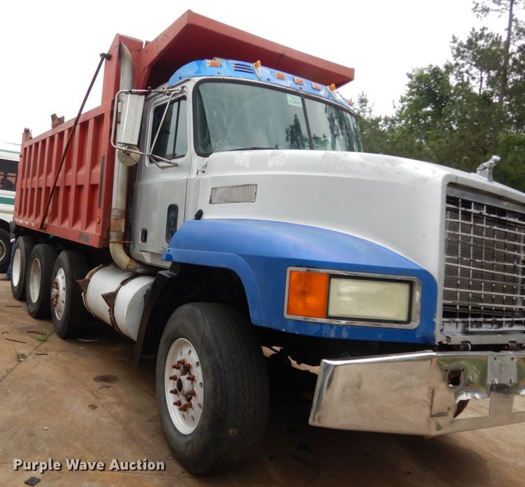 image for item DC2123 1998 Mack CH613  dump truck