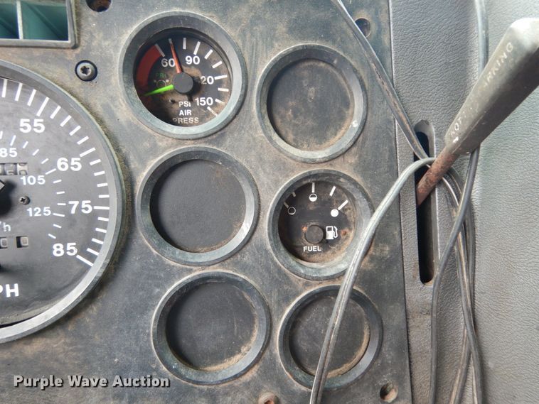 image for item DC2123 1998 Mack CH613  dump truck