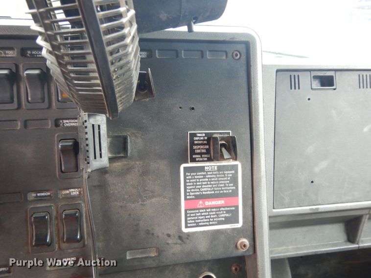 image for item DC2123 1998 Mack CH613  dump truck