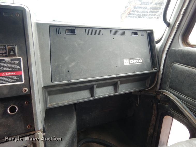 image for item DC2123 1998 Mack CH613  dump truck