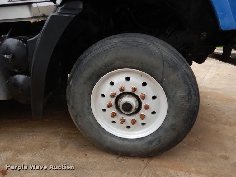 image for item DC2123 1998 Mack CH613  dump truck