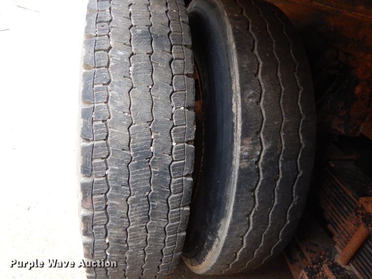 image for item DC2123 1998 Mack CH613  dump truck