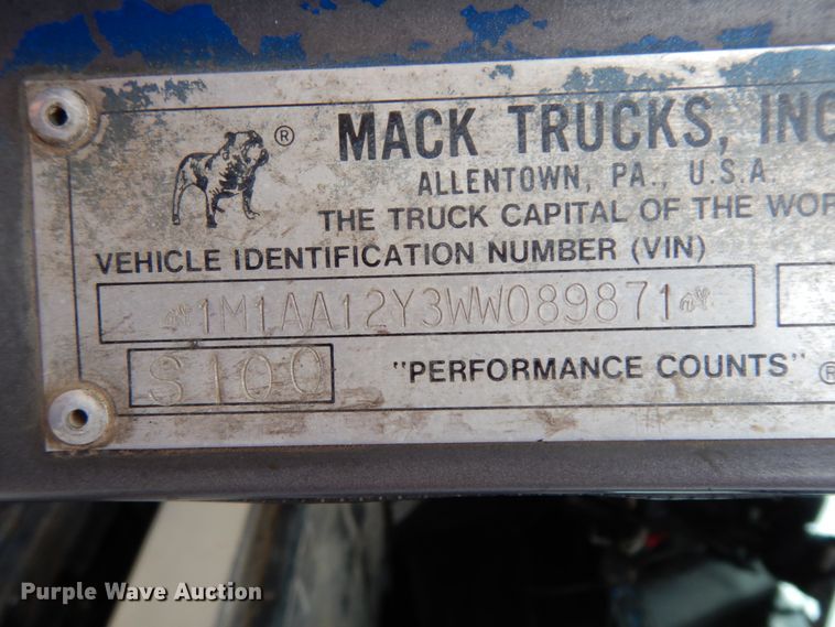 image for item DC2123 1998 Mack CH613  dump truck