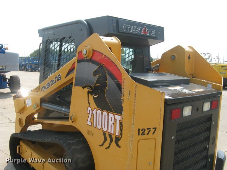 image for item DG5289 2017 Mustang 2100RT NXT3  skid steer loader