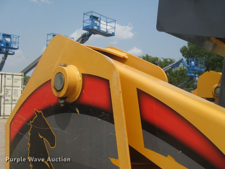 image for item DG5289 2017 Mustang 2100RT NXT3  skid steer loader