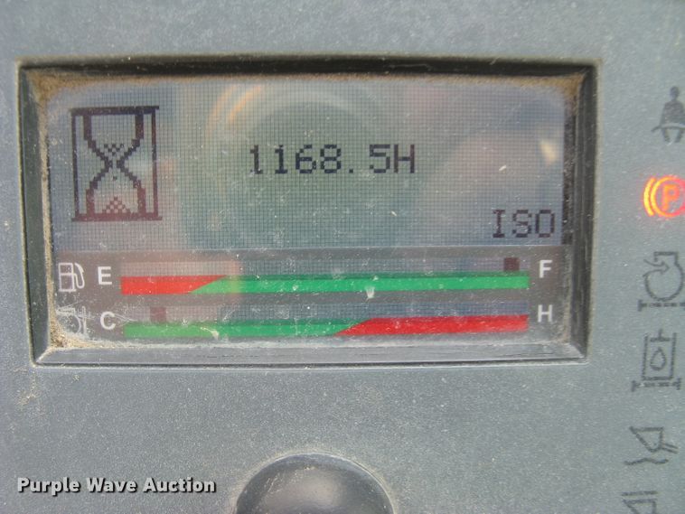 image for item DG5289 2017 Mustang 2100RT NXT3  skid steer loader