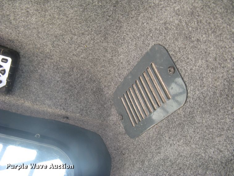 image for item DG5289 2017 Mustang 2100RT NXT3  skid steer loader