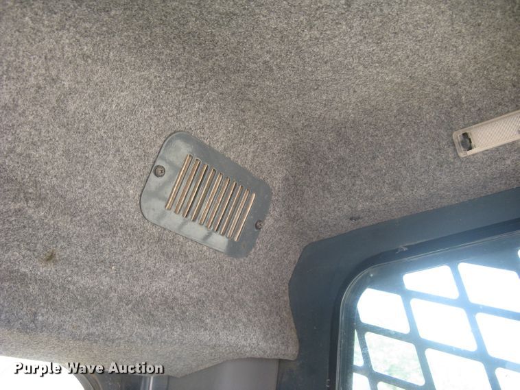 image for item DG5289 2017 Mustang 2100RT NXT3  skid steer loader