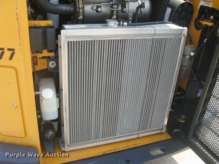 image for item DG5289 2017 Mustang 2100RT NXT3  skid steer loader