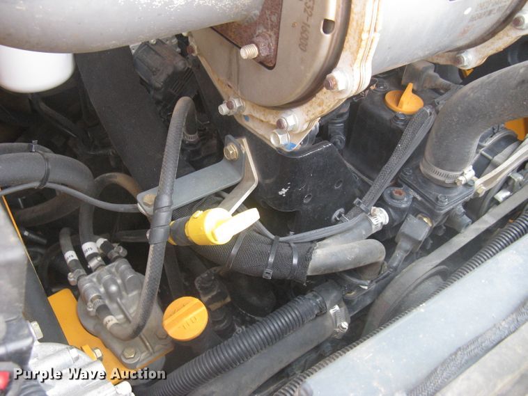 image for item DG5289 2017 Mustang 2100RT NXT3  skid steer loader