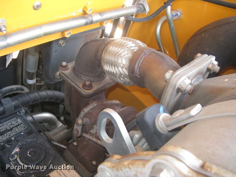 image for item DG5289 2017 Mustang 2100RT NXT3  skid steer loader