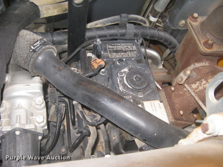 image for item DG5289 2017 Mustang 2100RT NXT3  skid steer loader