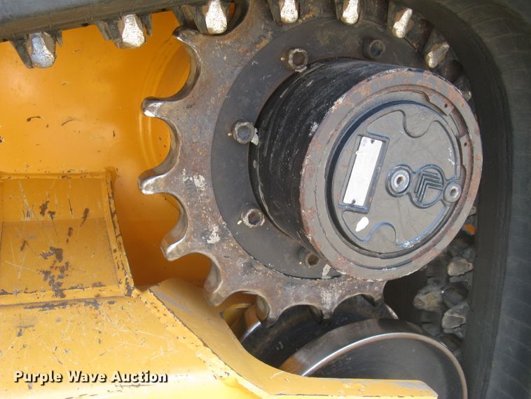 image for item DG5289 2017 Mustang 2100RT NXT3  skid steer loader