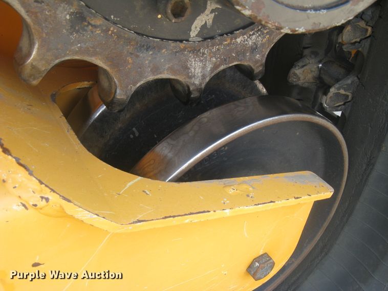 image for item DG5289 2017 Mustang 2100RT NXT3  skid steer loader