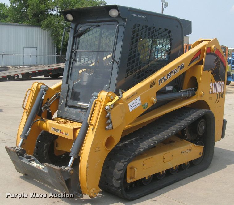 image for item DG5290 2017 Mustang 2100RT NXT3  skid steer loader