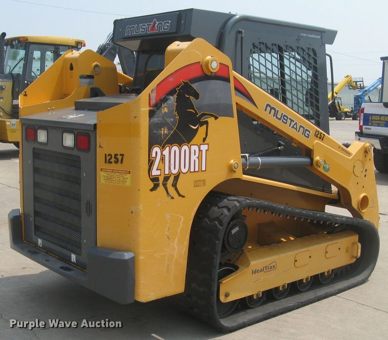 image for item DG5290 2017 Mustang 2100RT NXT3  skid steer loader