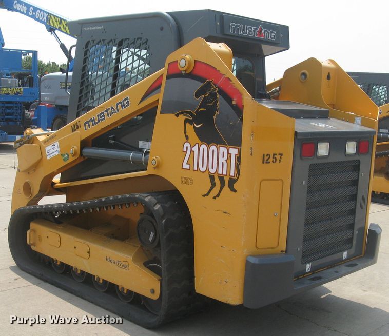 image for item DG5290 2017 Mustang 2100RT NXT3  skid steer loader