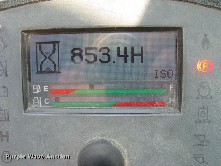 image for item DG5290 2017 Mustang 2100RT NXT3  skid steer loader