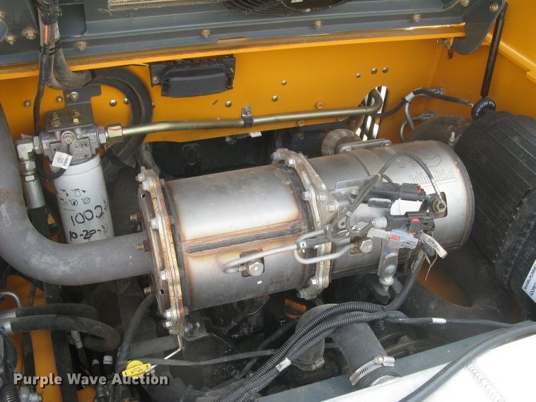 image for item DG5290 2017 Mustang 2100RT NXT3  skid steer loader