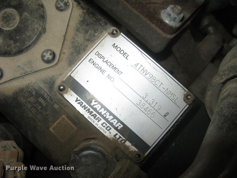 image for item DG5290 2017 Mustang 2100RT NXT3  skid steer loader