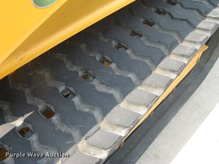 image for item DG5290 2017 Mustang 2100RT NXT3  skid steer loader