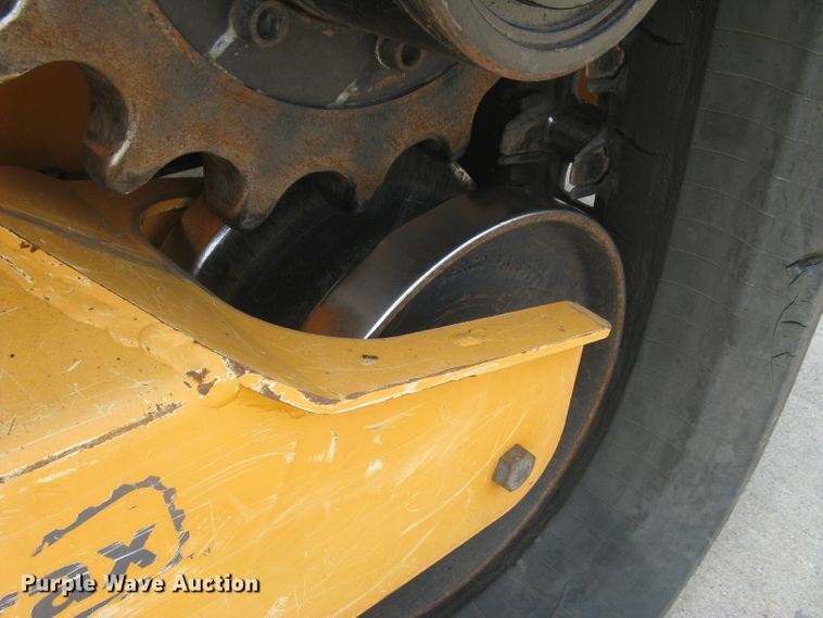 image for item DG5290 2017 Mustang 2100RT NXT3  skid steer loader